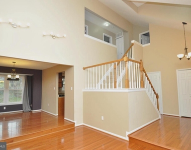 10 Dearden Pl - Photo Thumbnail 5