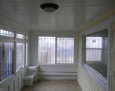 1331 Atlantic Avenue - Photo Thumbnail 4