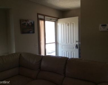 3858 Smoke Tree Dr - Photo Thumbnail 2