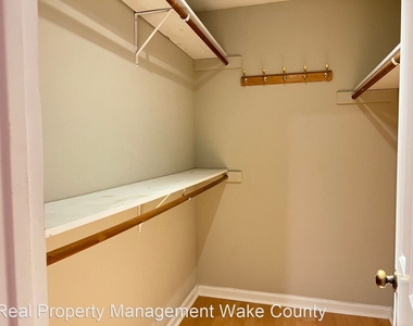 4120 Sedgewood Dr. Unit 304 - Photo Thumbnail 18