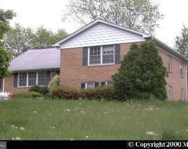 10705 Stoneyhill Dr - Photo Thumbnail 0