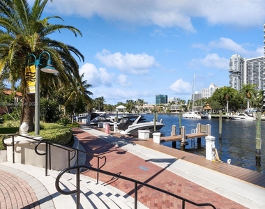 600 W Las Olas Blvd - Photo Thumbnail 2