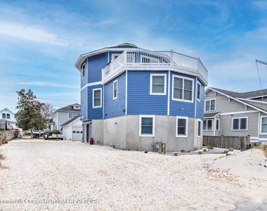 424 E Longport Avenue - Photo Thumbnail 0