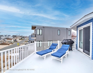 424 E Longport Avenue - Photo Thumbnail 18