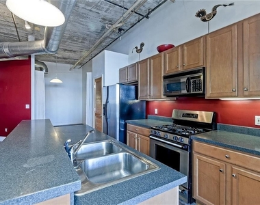 505 Whitehall Street Sw - Photo Thumbnail 6