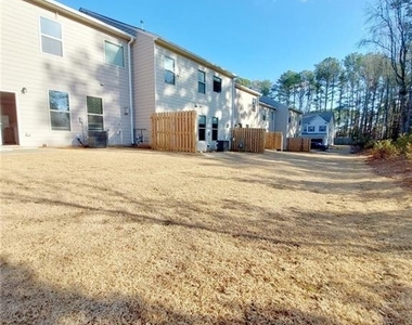 2648 Wild Laurel Court - Photo Thumbnail 12