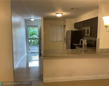 10825 Royal Palm Blvd - Photo Thumbnail 10