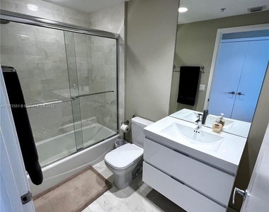 17301 Biscayne Blvd Apt 1809 - Photo Thumbnail 11