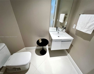 17301 Biscayne Blvd Apt 1809 - Photo Thumbnail 12