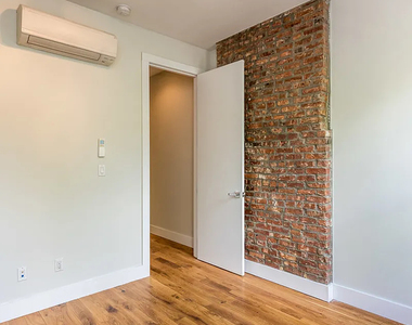 1346 Hancock Street - Photo Thumbnail 8