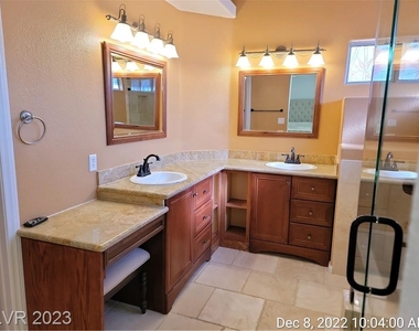 155 Laguna Landing Drive - Photo Thumbnail 15