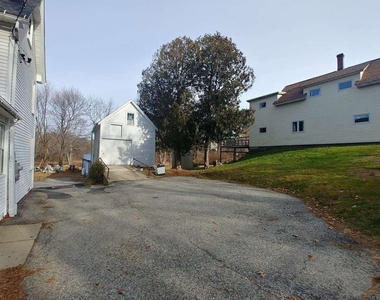 34 Forest Ave - Photo Thumbnail 17