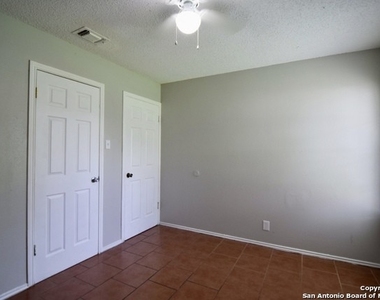 5923 Lake Nacoma St - Photo Thumbnail 20