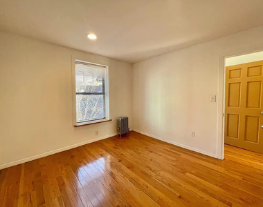 422 East 118th Street - Photo Thumbnail 13