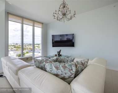 2831 N Ocean Blvd - Photo Thumbnail 12