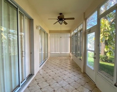 785 Summit Greens Boulevard - Photo Thumbnail 22