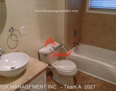 701 Ne 28th Ave #23 - Photo Thumbnail 12