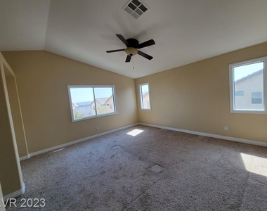 8020 Cool Springs Street - Photo Thumbnail 9