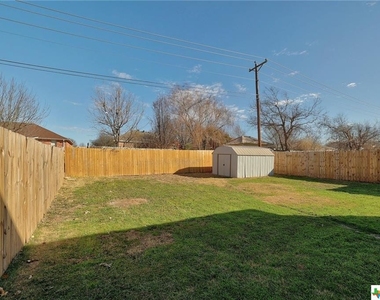 709 Draco Street - Photo Thumbnail 28