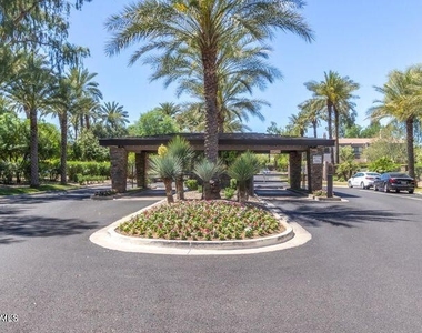 7222 E Gainey Ranch Road - Photo Thumbnail 1