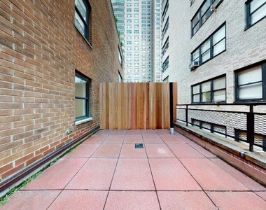 East 56th Street - Photo Thumbnail 0