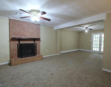 6011 Claiborne Drive - Photo Thumbnail 18