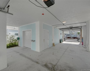 421 E Intercoastal Drive - Photo Thumbnail 26