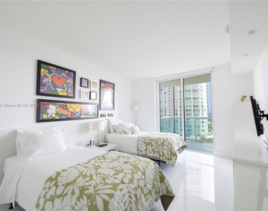 250 Sunny Isles Blvd # 3-905 - Photo Thumbnail 14