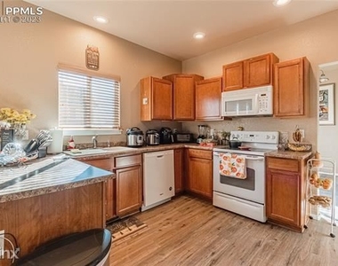 2437 R Fruited Plains Court - Photo Thumbnail 19