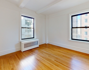 315 West 102nd Street - Photo Thumbnail 4