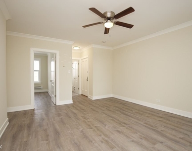 4220 N. Clark, Unit 4 - Photo Thumbnail 8