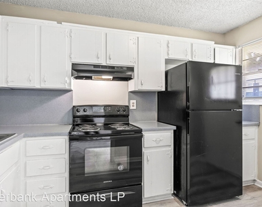 1591 Lane Ave S - Photo Thumbnail 4