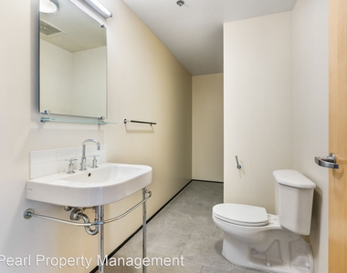 1400 Nw Irving Street #408 - Photo Thumbnail 12