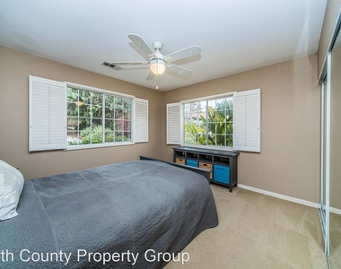 1367 W Via Rancho Pkwy - Photo Thumbnail 24