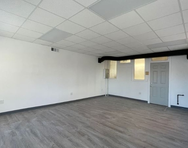 402 Lake St 205 - Photo Thumbnail 1