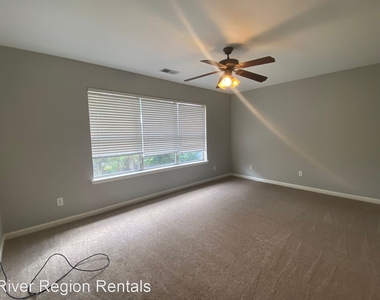 6560 Ridgeview Circle - Photo Thumbnail 10