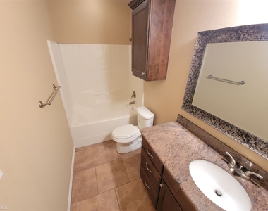 4168 Golden Eagle Dr - Photo Thumbnail 10