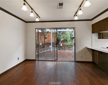 3235 Laurel Canyon Boulevard - Photo Thumbnail 5