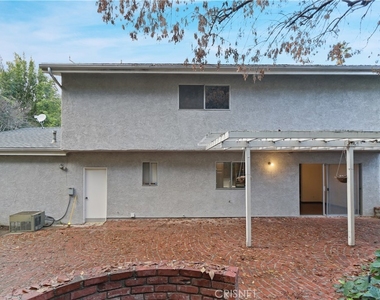 3235 Laurel Canyon Boulevard - Photo Thumbnail 18