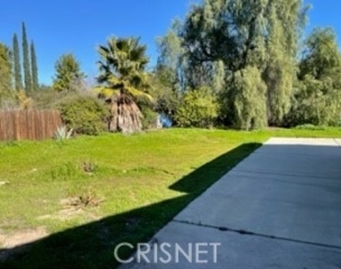 10444 Andora Avenue - Photo Thumbnail 21