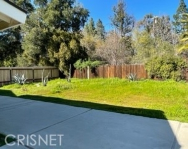 10444 Andora Avenue - Photo Thumbnail 17