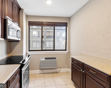 222 W Rittenhouse Square - Photo Thumbnail 10