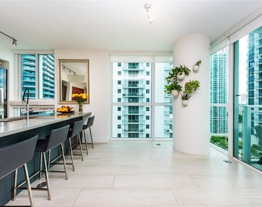 1080 Brickell Ave Unit 1808 - Photo Thumbnail 2