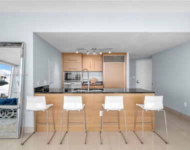 465 Brickell Ave Apt 5402 - Photo Thumbnail 7