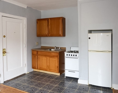 4735 N. Beacon, Unit 802 - Photo Thumbnail 2