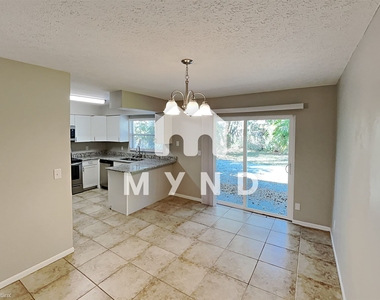 7707 Jodi Lynn Dr - Photo Thumbnail 4