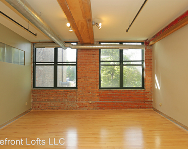 689 North Clinton Street - Photo Thumbnail 20