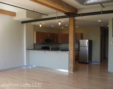 689 North Clinton Street - Photo Thumbnail 12