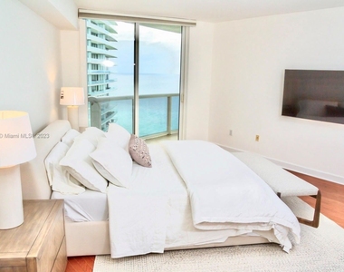 18911 Collins Ave Apt 2802 - Photo Thumbnail 3