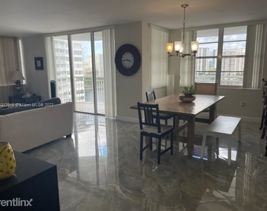 18041 Biscayne Blvd Apt 1104 - Photo Thumbnail 7